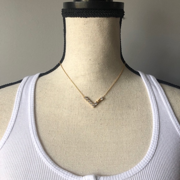 NWT Michael Kors Logo Crystal Necklace & Earrings - Picture 3 of 6